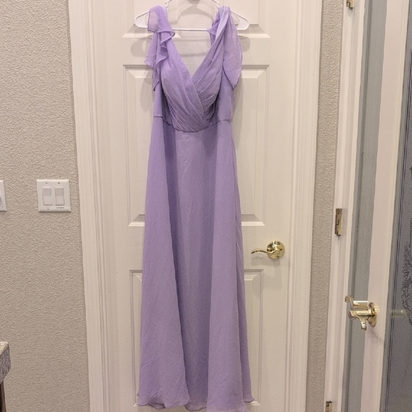 Chic Lilac Maxi Dress - Picture 1 of 4
